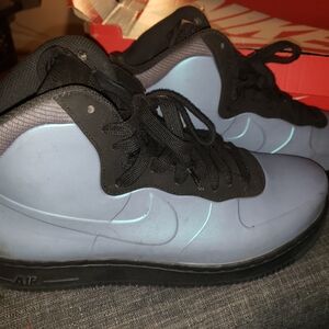 Nike Men's Blue and Black Sneakers